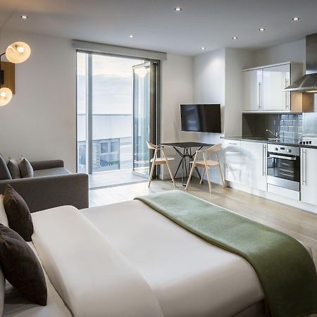 Aparthotel Adagio London Brentford Ngoại thất bức ảnh