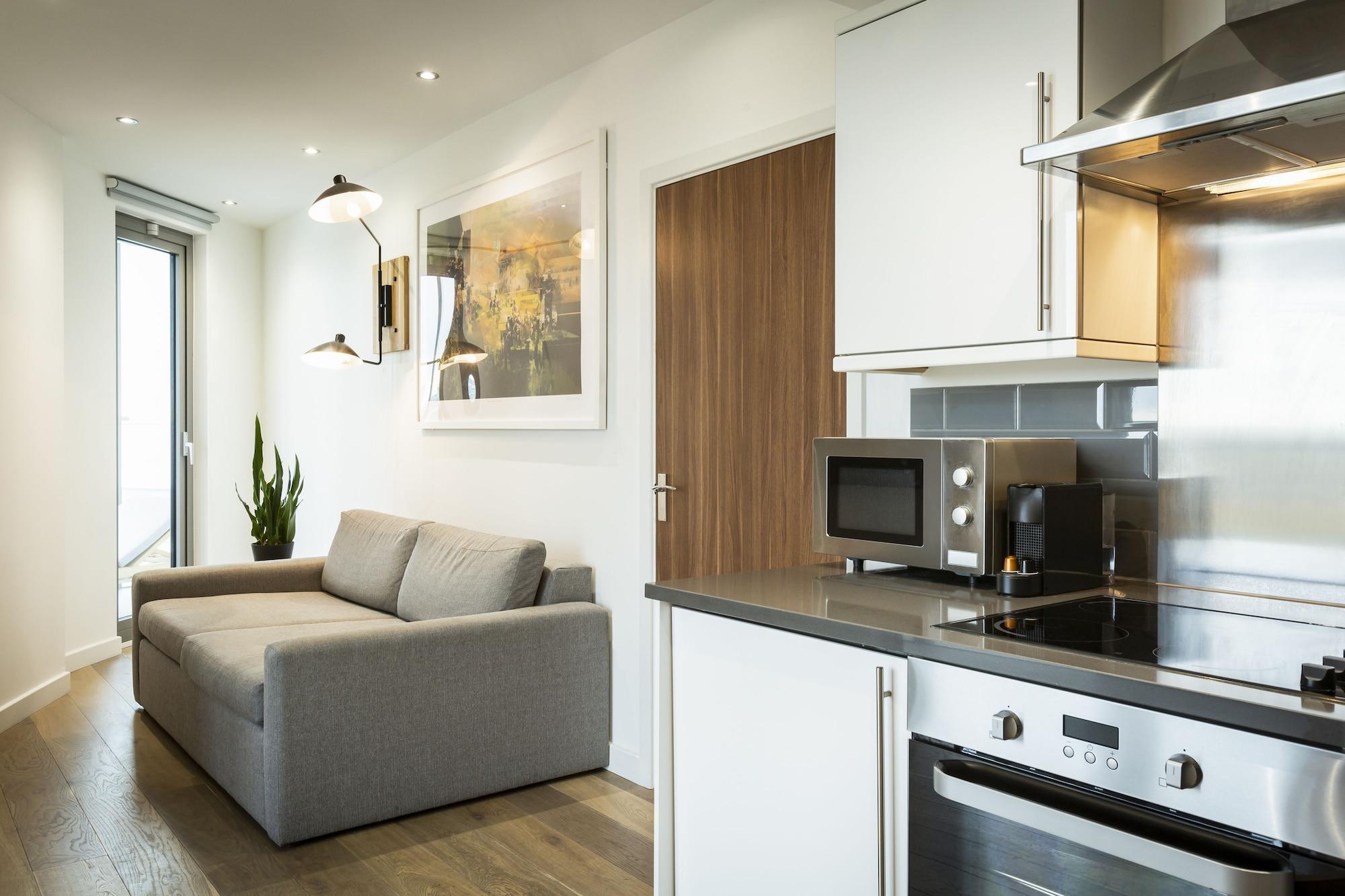 Aparthotel Adagio London Brentford Ngoại thất bức ảnh