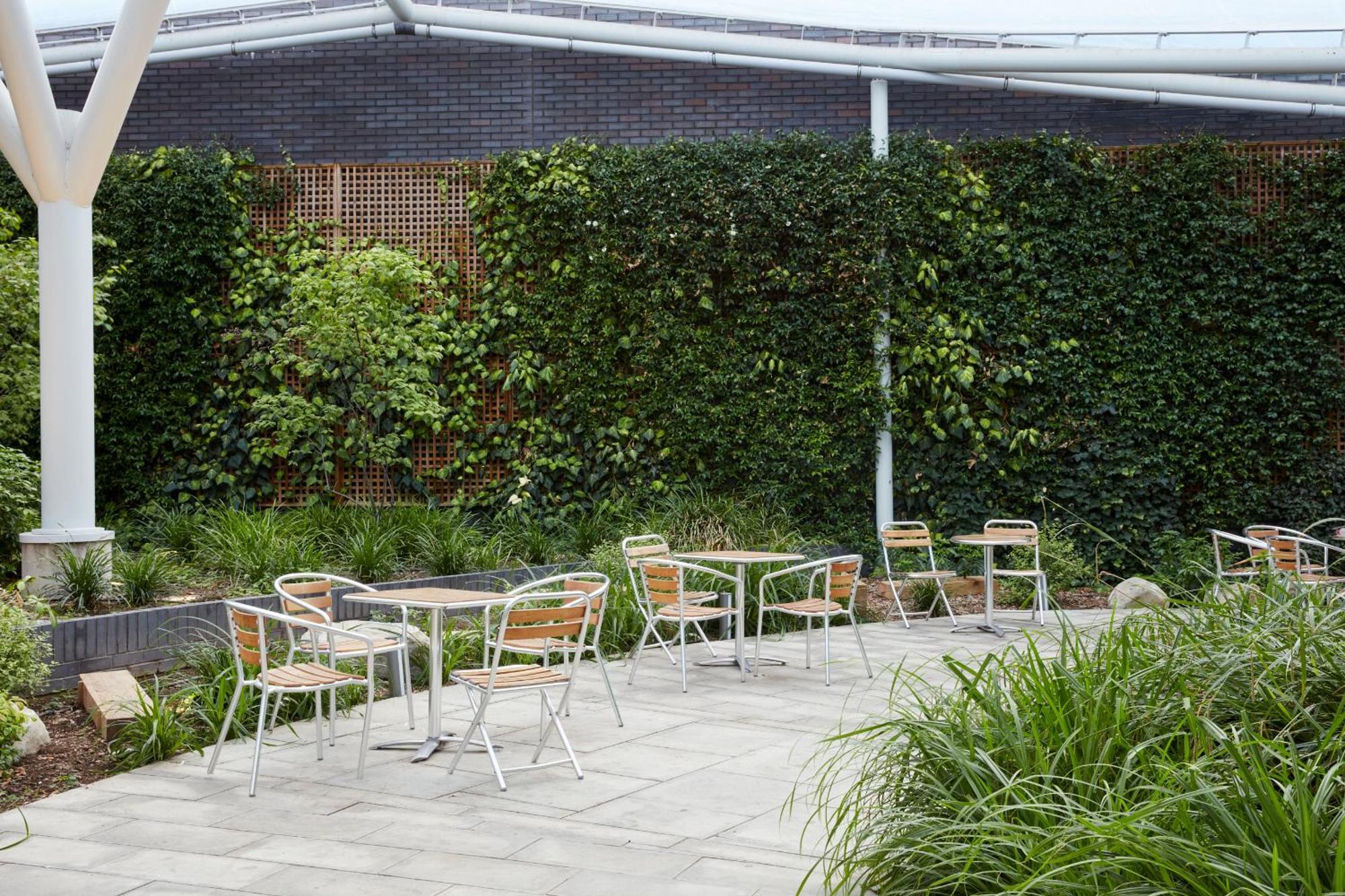 Aparthotel Adagio London Brentford Ngoại thất bức ảnh