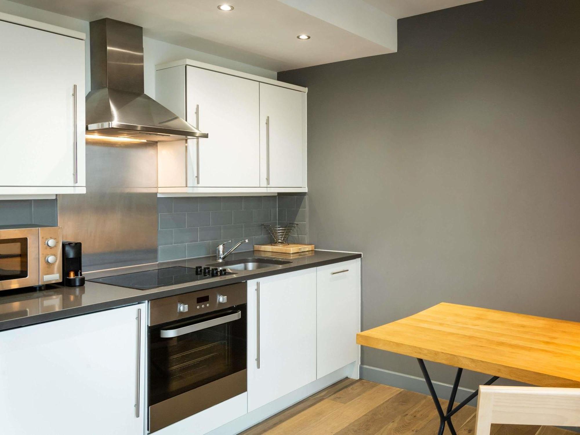 Aparthotel Adagio London Brentford Ngoại thất bức ảnh