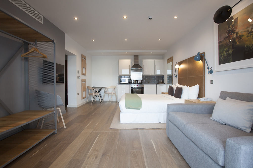 Aparthotel Adagio London Brentford Ngoại thất bức ảnh