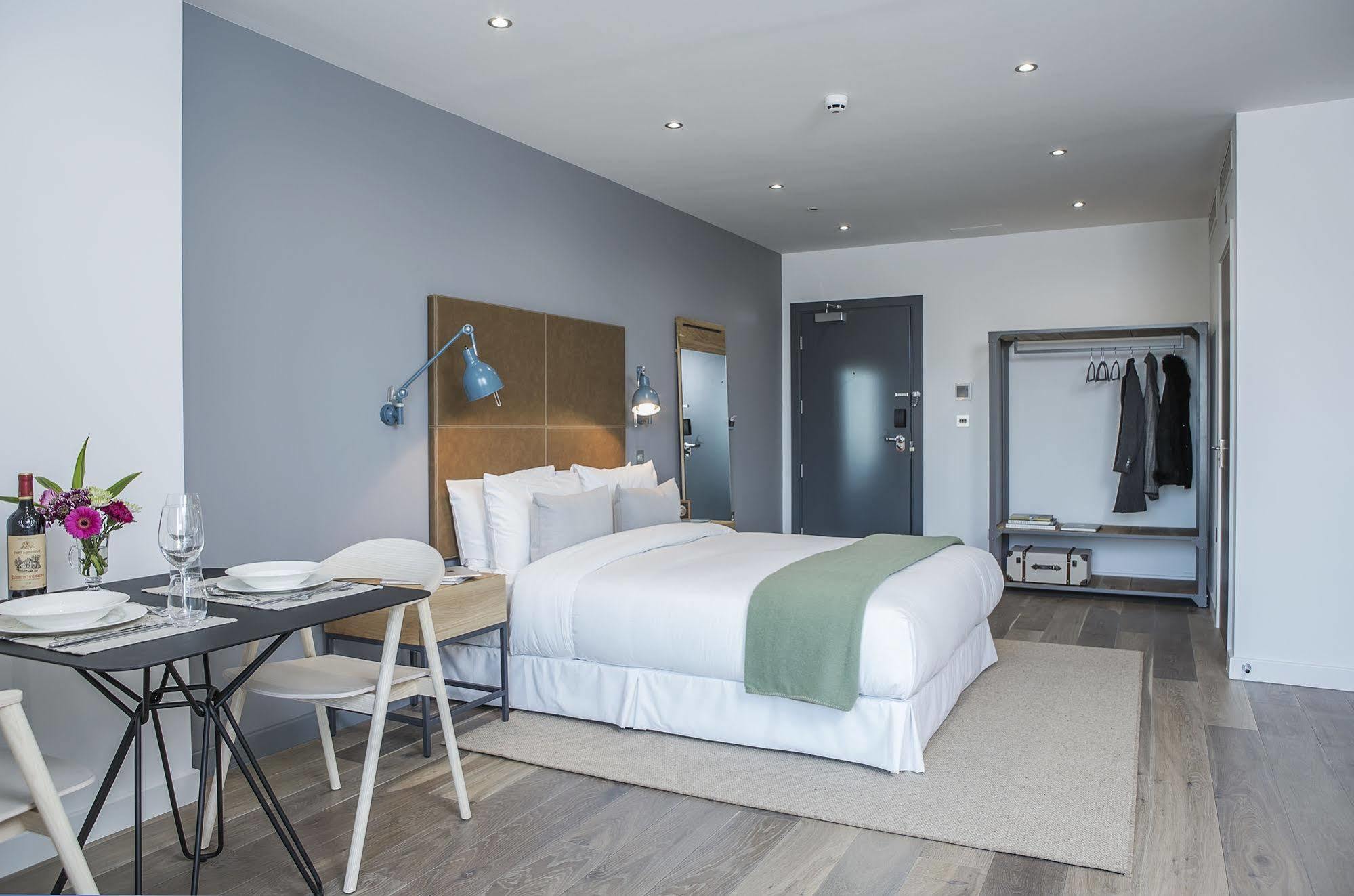 Aparthotel Adagio London Brentford Ngoại thất bức ảnh