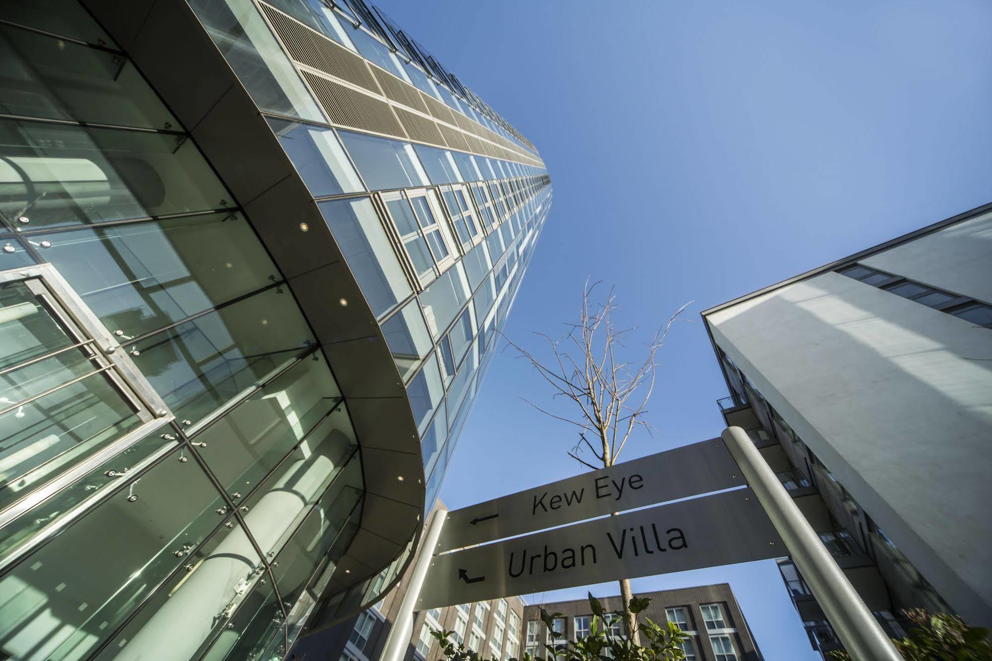 Aparthotel Adagio London Brentford Ngoại thất bức ảnh